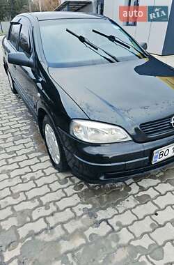 Седан Opel Astra 2007 в Хоросткові