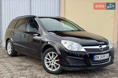 Універсал Opel Astra 2008 в Сарнах