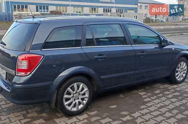 Універсал Opel Astra 2007 в Нововолинську