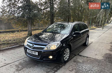 Універсал Opel Astra 2008 в Надвірній