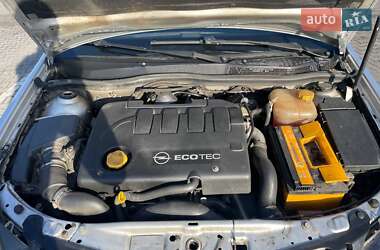 Универсал Opel Astra 2005 в 