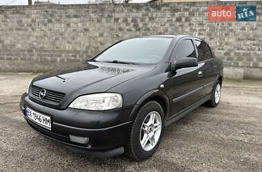 Седан Opel Astra 2006 в Новому Бузі