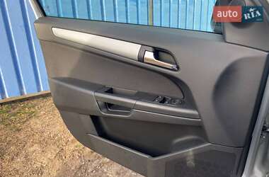 Универсал Opel Astra 2009 в 
