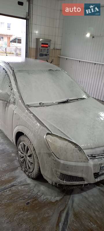 Универсал Opel Astra 2008 в Черкассах