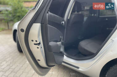 Хэтчбек Opel Astra 2010 в 