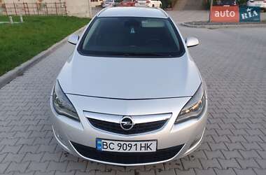 Универсал Opel Astra 2011 в Яворове