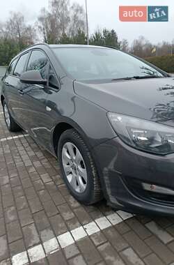 Универсал Opel Astra 2015 в Луцке