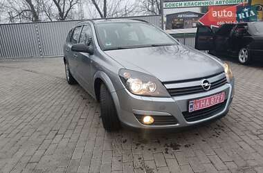 Универсал Opel Astra 2005 в Александрие