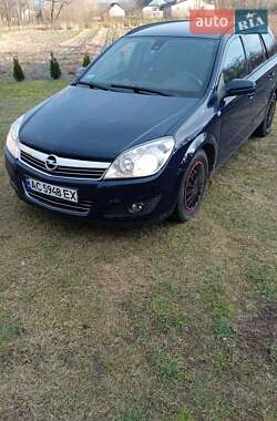 Универсал Opel Astra 2008 в Луцке