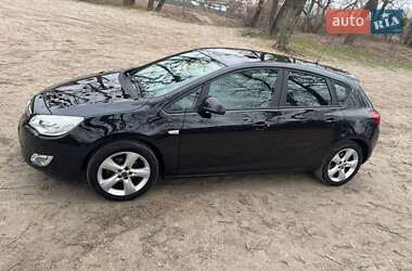 Хетчбек Opel Astra 2010 в Полтаві