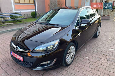 Хетчбек Opel Astra 2013 в Стрию