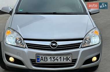 Універсал Opel Astra 2009 в Вінниці