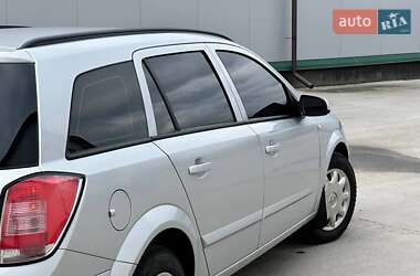 Універсал Opel Astra 2009 в Вінниці