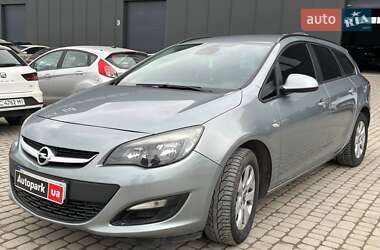 Універсал Opel Astra 2015 в Львові