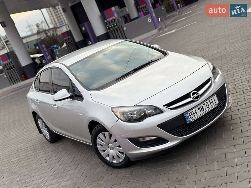 Седан Opel Astra 2016 в Одесі