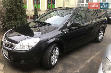 Універсал Opel Astra 2009 в Чернівцях