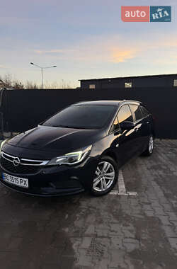 Универсал Opel Astra 2017 в 