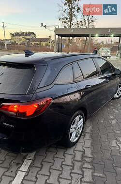 Универсал Opel Astra 2017 в 