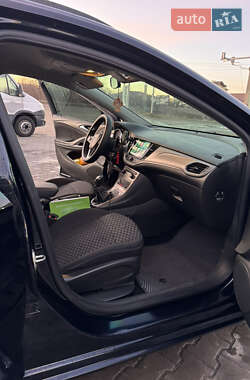 Универсал Opel Astra 2017 в 
