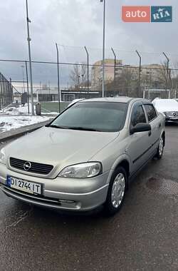 Седан Opel Astra 2006 в Львове