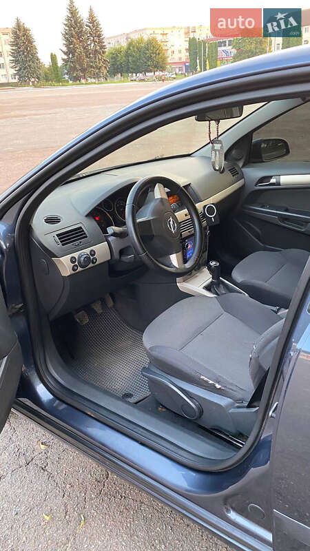 Седан Opel Astra 2008 в Андрушевке фото 6 Седан Opel Astra 2008 в Андрушевке