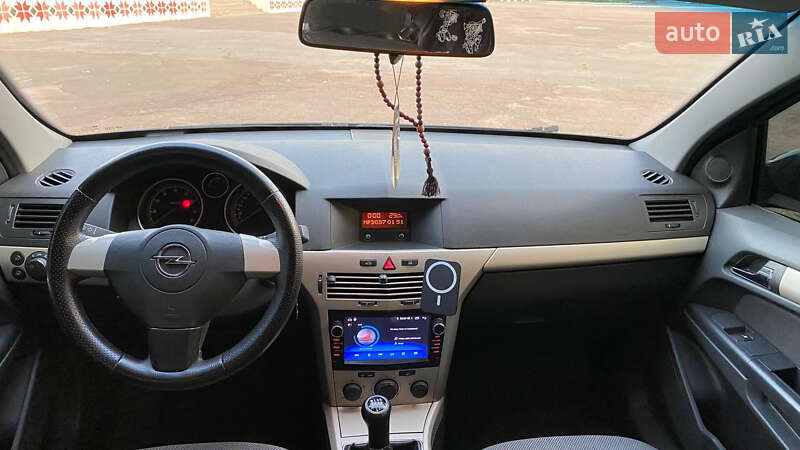 Седан Opel Astra 2008 в Андрушевке фото 10 Седан Opel Astra 2008 в Андрушевке