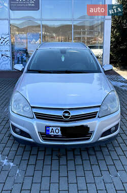 Універсал Opel Astra 2007 в Хусті