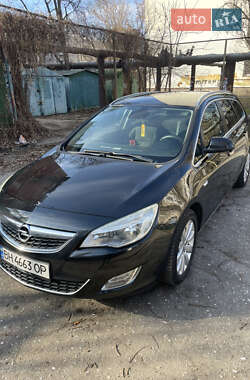 Універсал Opel Astra 2012 в Одесі