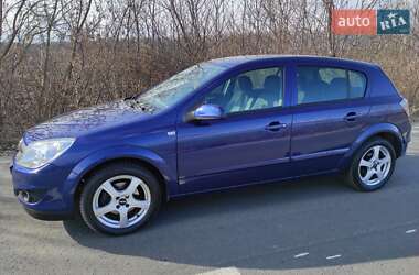 Хэтчбек Opel Astra 2009 в Умани