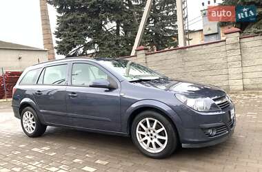 Універсал Opel Astra 2006 в Ківерцях