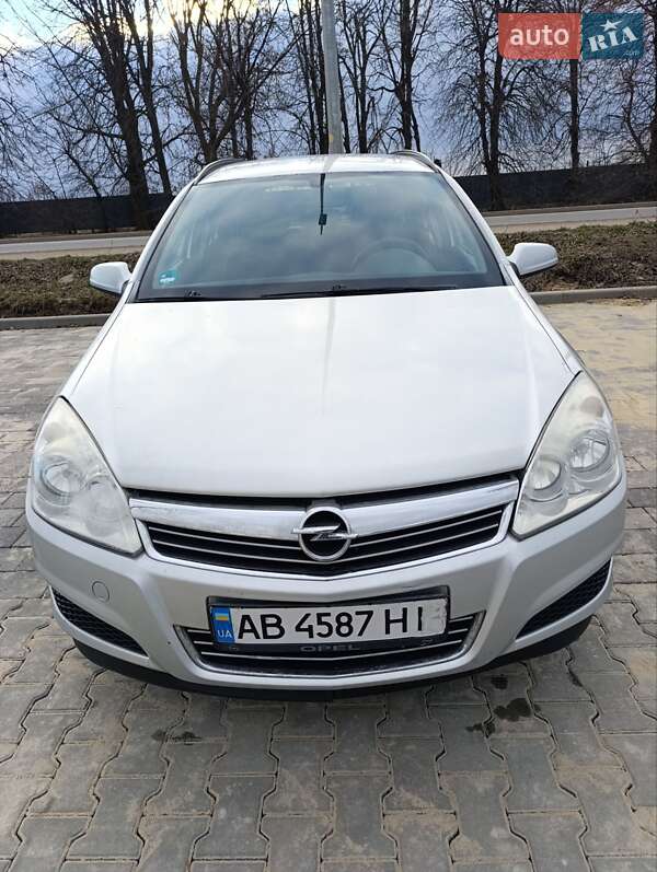Универсал Opel Astra 2009 в Виннице