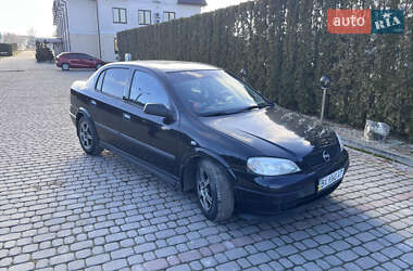 Седан Opel Astra 2008 в Дунаевцах