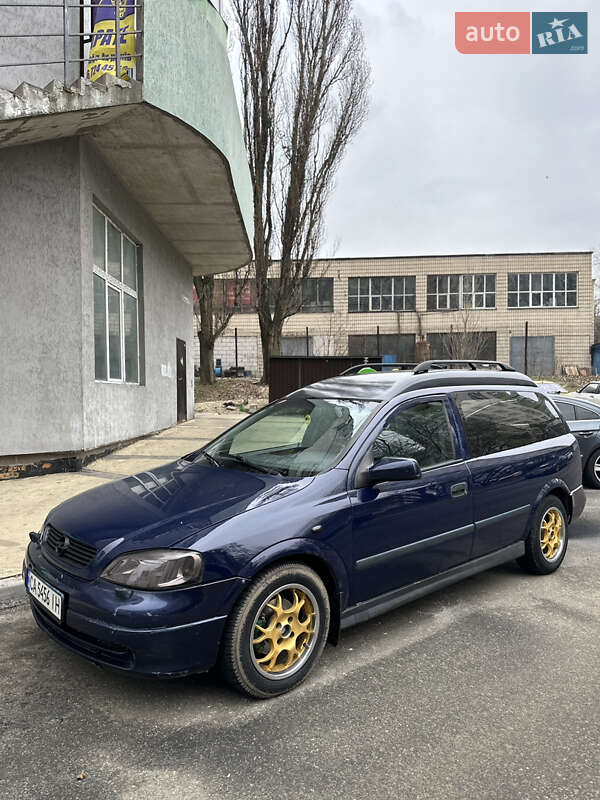 Універсал Opel Astra 2002 в Києві