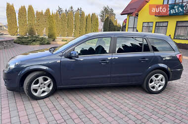 Универсал Opel Astra 2007 в Староконстантинове