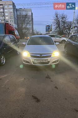 Хетчбек Opel Astra 2007 в Житомирі