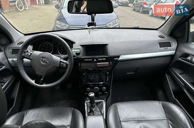 Універсал Opel Astra 2010 в 