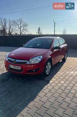 Хэтчбек Opel Astra 2012 в Киеве