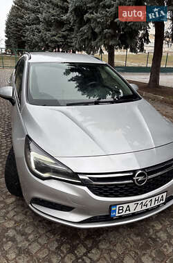 Универсал Opel Astra 2017 в 