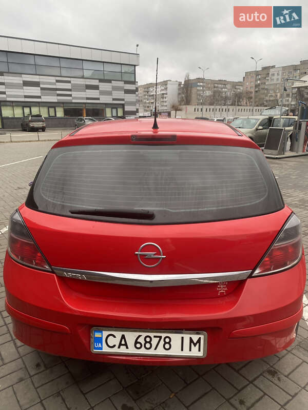 Хетчбек Opel Astra 2012 в Черкасах