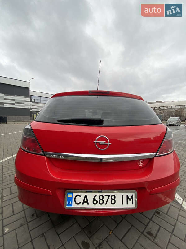 Хетчбек Opel Astra 2012 в Черкасах
