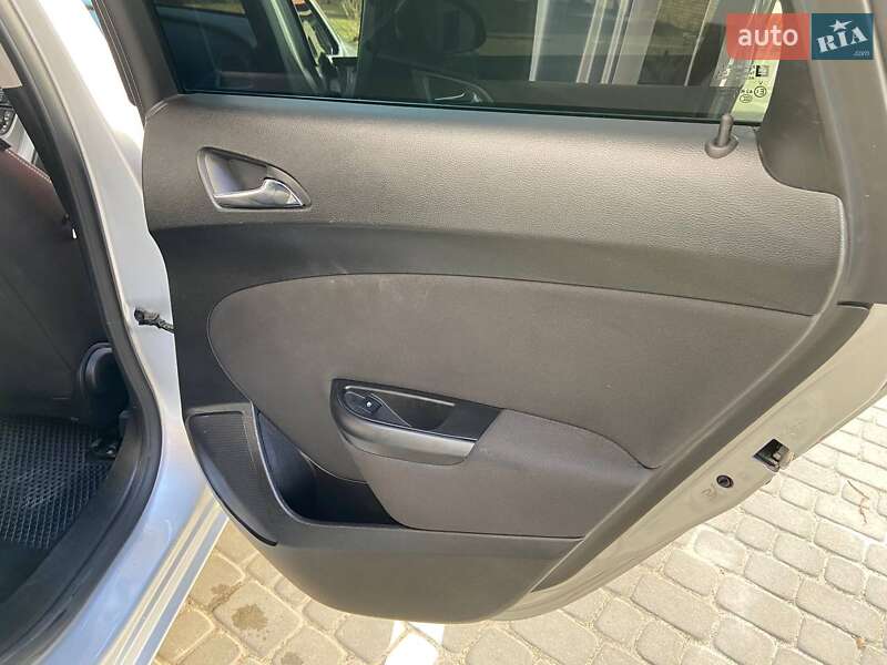 Универсал Opel Astra 2014 в Львове фото 20 Универсал Opel Astra 2014 в Львове