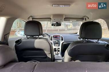 Хэтчбек Opel Astra 2013 в Киеве