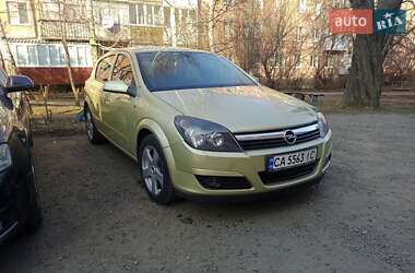 Хэтчбек Opel Astra 2005 в Умани