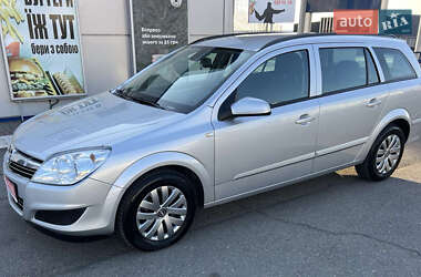 Универсал Opel Astra 2010 в 