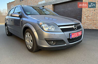 Хэтчбек Opel Astra 2006 в Корсуне-Шевченковском