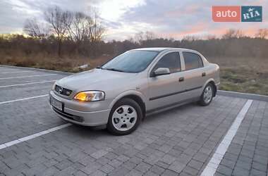 Седан Opel Astra 2008 в Львові