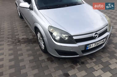 Универсал Opel Astra 2005 в Полтаве