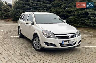 Универсал Opel Astra 2012 в Харькове