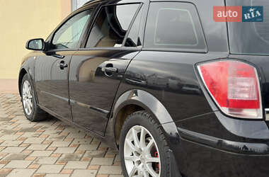 Универсал Opel Astra 2008 в Сарнах