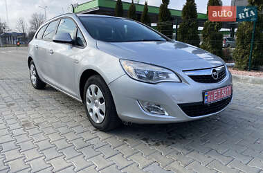 Универсал Opel Astra 2011 в Кременчуге